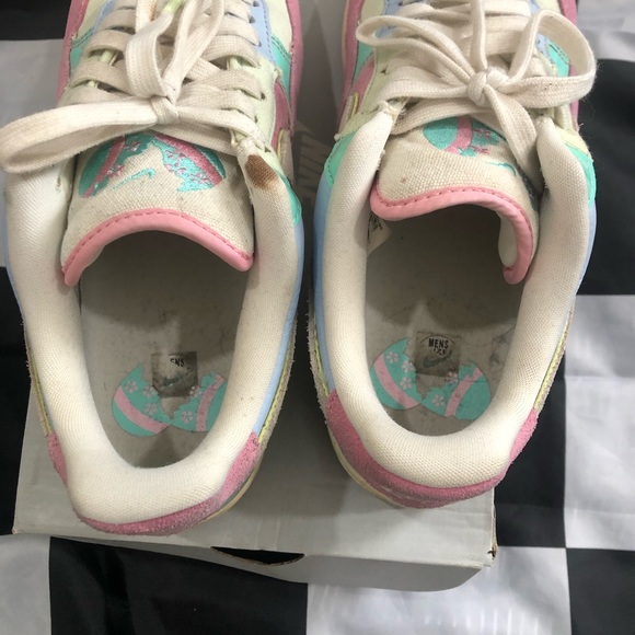 Nike Air Force One Easter 2018 sz 9 - Picture 8 of 10